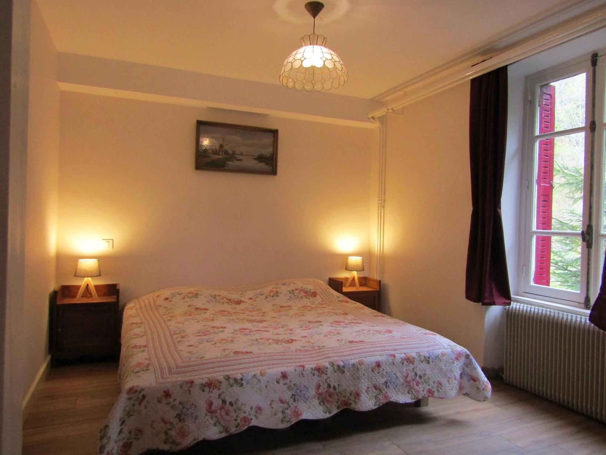 Bed and Breakfast Le Pont Du Roy Besse-et-Saint-Anastaise Zimmer foto