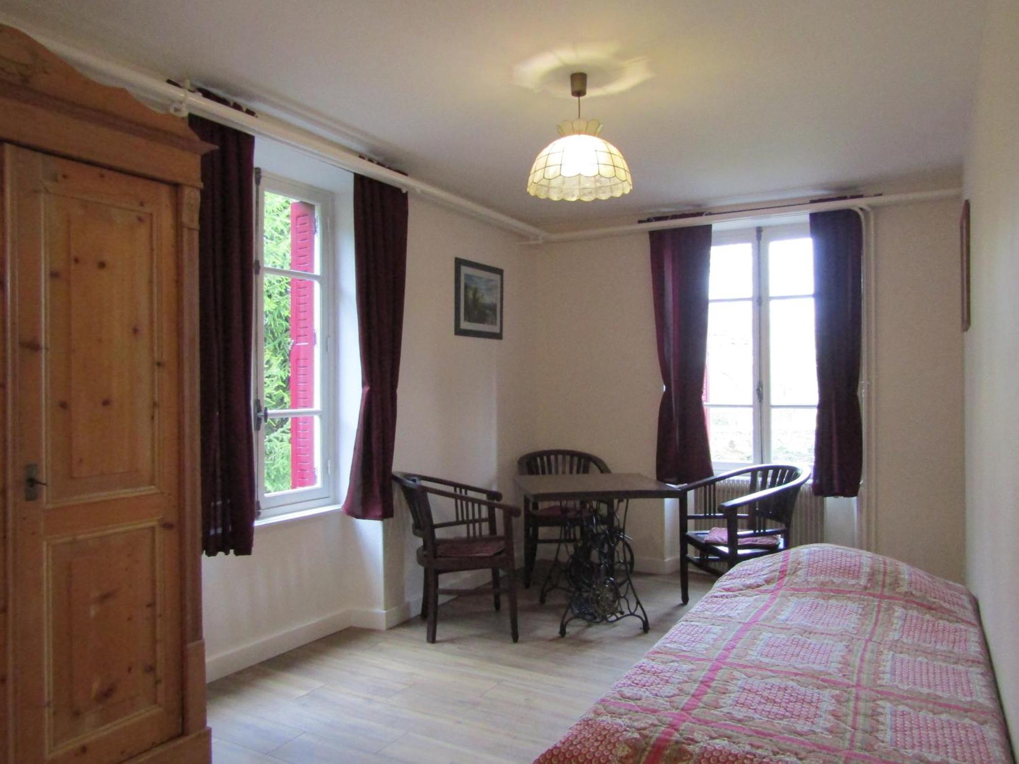 Bed and Breakfast Le Pont Du Roy Besse-et-Saint-Anastaise Zimmer foto